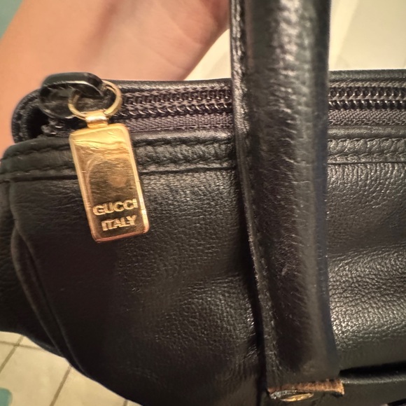 Gucci Vintage Black Leather Barrel Satchel - Picture 3 of 11